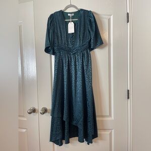 Ivy City Co emerald green cheetah dress